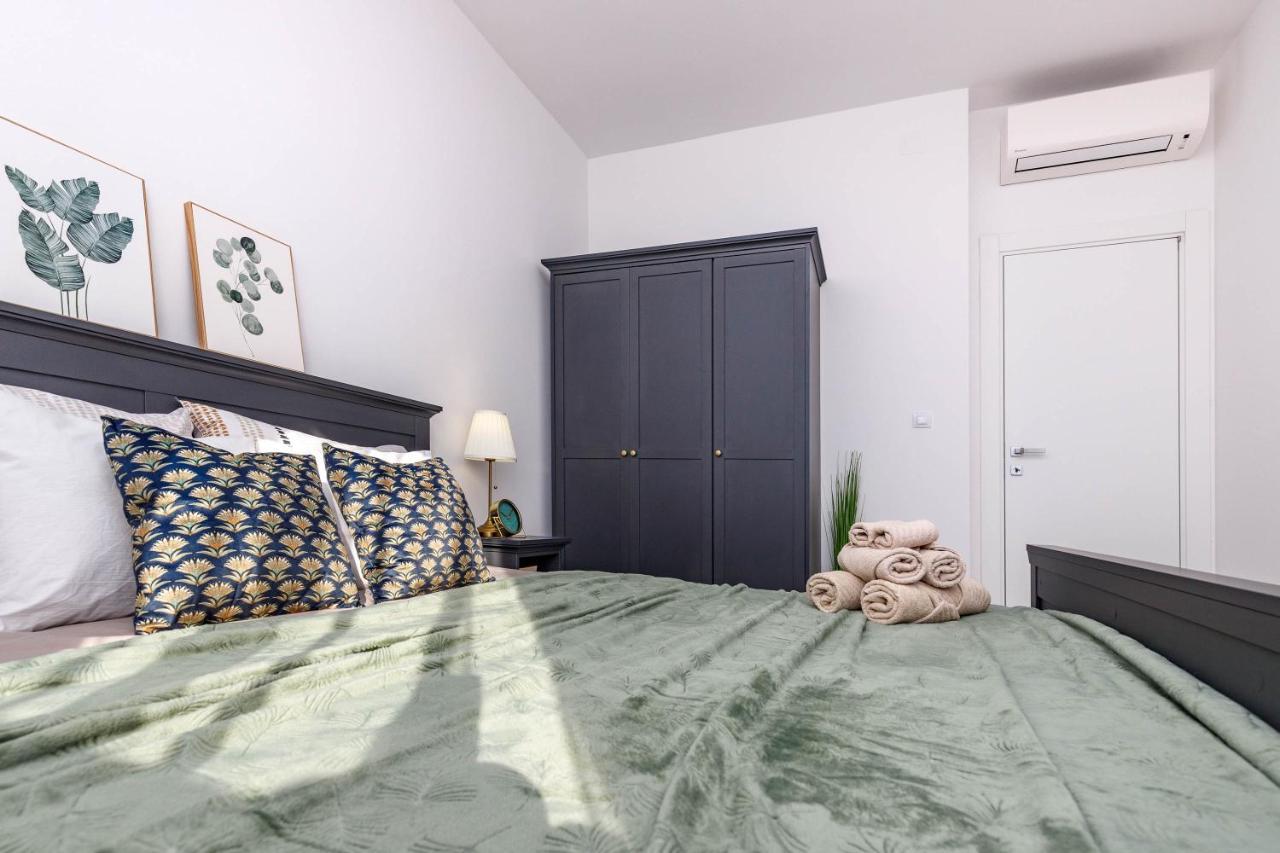 Apartment Klara Крк Экстерьер фото