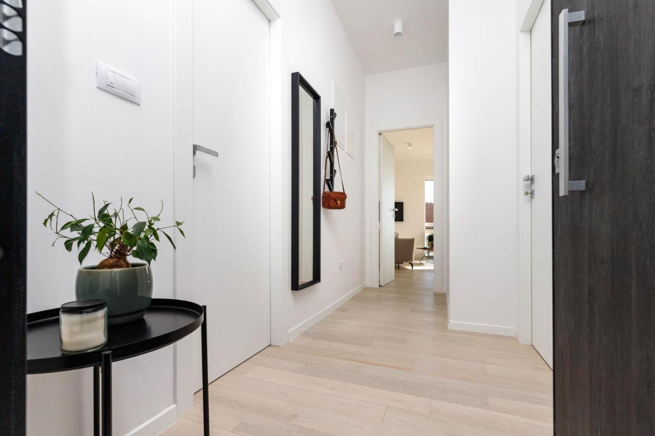 Apartment Klara Крк Экстерьер фото